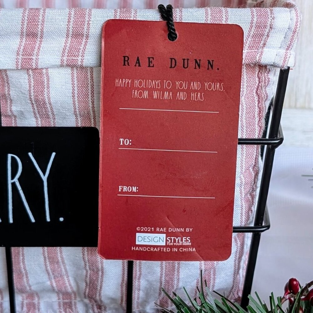 NWT- Rae Dunn Festive “BE MERRY” Wired Basket With Liner - Picture 4 of 5